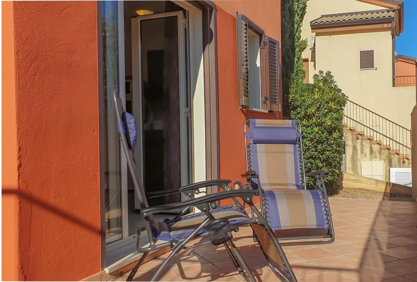 Joli Appartement En Corse Avec Piscine Belgodère Kültér fotó